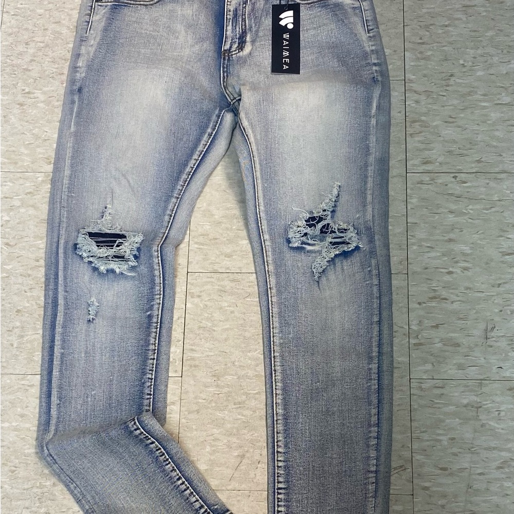 Waimea Men’s Distressed Light Blue Jeans